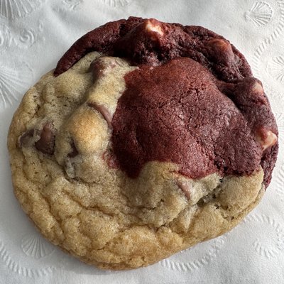 Red Velvet Chocolate Chip Mashup