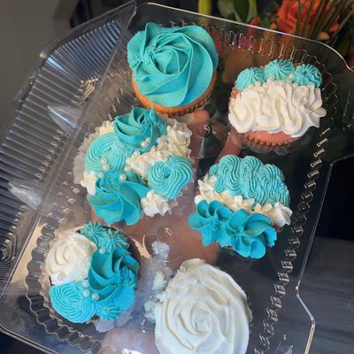 FLORAL/PREMIUM PIPING CUPCAKES