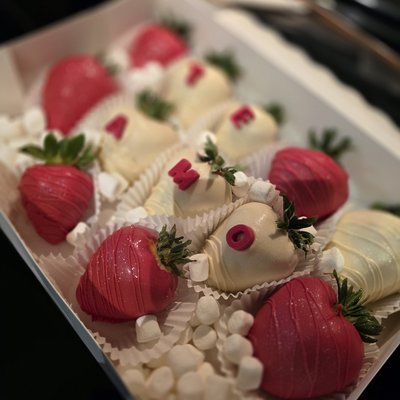 Chocolate Covered Strawberries 🍓 