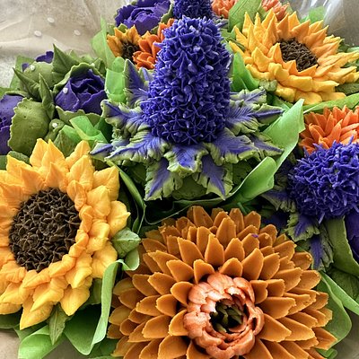 Deluxe 7 Cupcake Bouquet