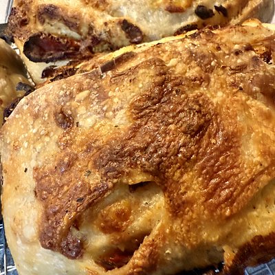 Sun-Dried Tomato & Mozzarella Sourdough 