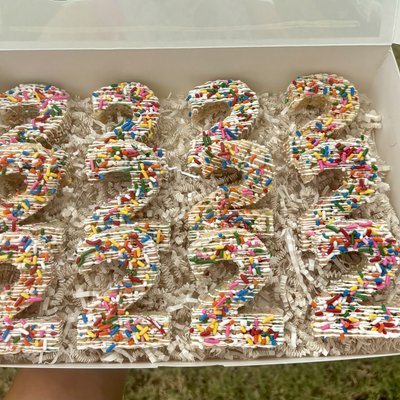 Custom Rice Krispie Treats (Cookie Cutter Design: SMALL)