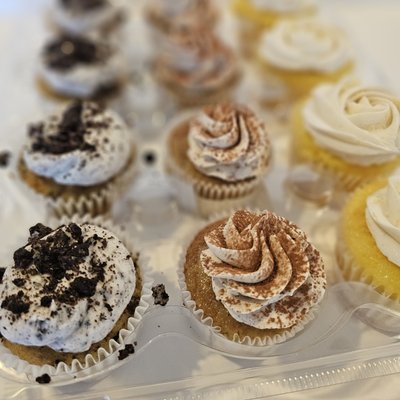 Cupcakes (Dozen)