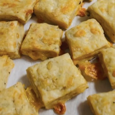Cheesy Bites (25)