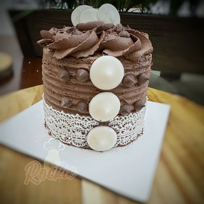 4” Vegan Chocolate Cake 