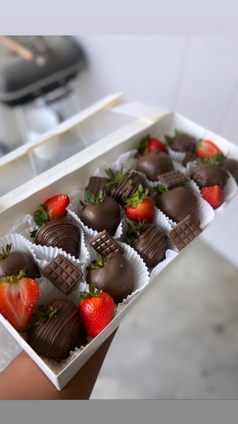 1 Dozen Berries