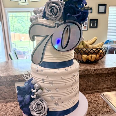 6/8 Inch Two Tiered Cake