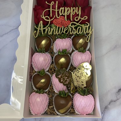 Strawberry & Rose Box