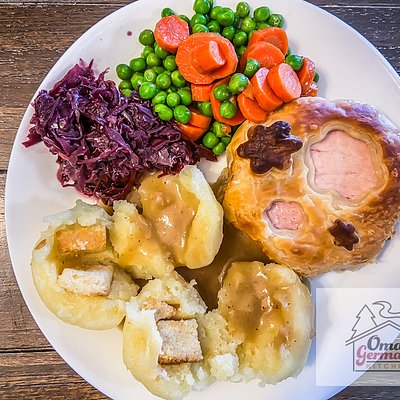 “Kassler im Blätterteig” - Pork Wellington with Potato Dumplings and sides (Sat, April 4, 5 - 6 PM) 