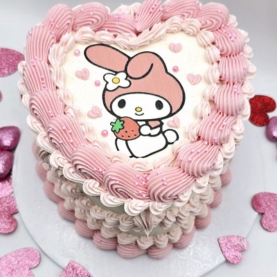 6" Vintage Heart Cake W/edible Images