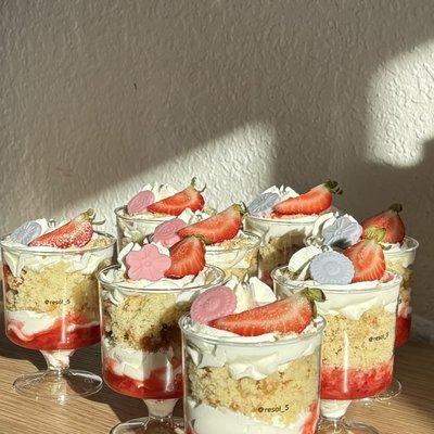 (12) Strawberry Shortcake 