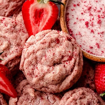 Dozen Strawberry Horchata 🤎🍓