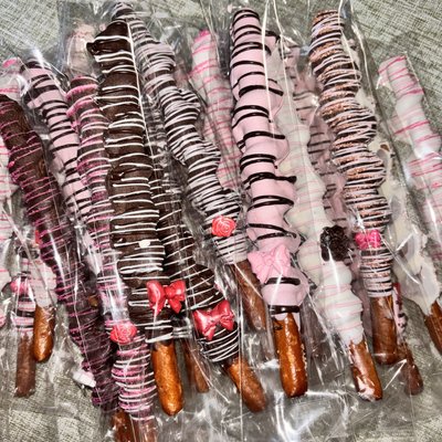 Pretzels ~ Dozen Chocolate Dipped W/Caramel