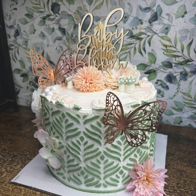 8” Cakes (serves 24)