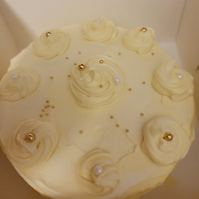 8 Inch Round - Two Layer Cake