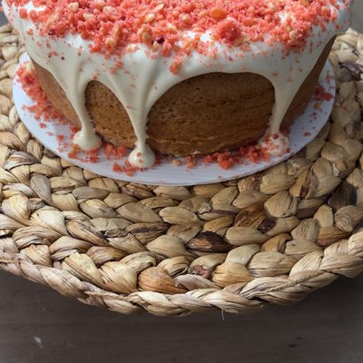 Strawberry crunch Pound Cake