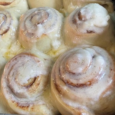 Cinnamon Rolls - 4 Pack 