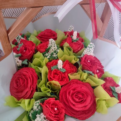 Limited (Assorted Basket Cupcakes Bouquet) Come In Different Sizes And Prices. 