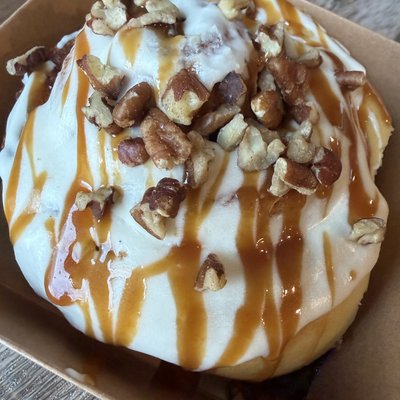 Caramel Pecan Roll