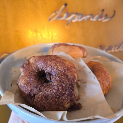 4 PACK Cinnamon Cruch Sourdough Bagels