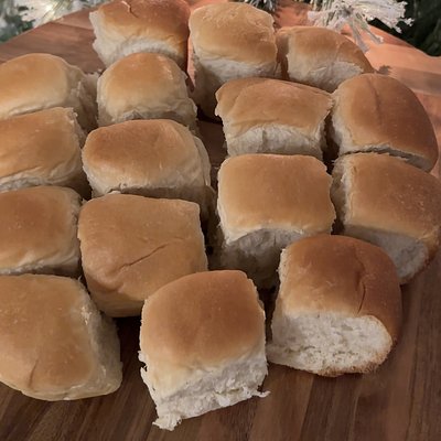 Classic Dinner Rolls