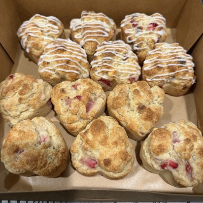 Strawberry White Chocolate Chip scones (6)