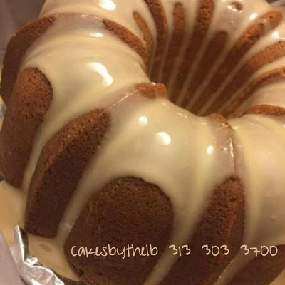 Very Vanilla Cream Cheese Pound Cake