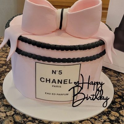 9" Round Designer Image, Department Store Cake Box (Sizes Customizable)
