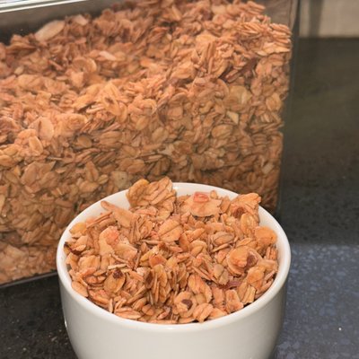 AMYS FAMOUS STRAWBERRY GRANOLA