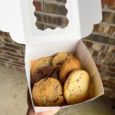 Pick 6 : Cookie Box