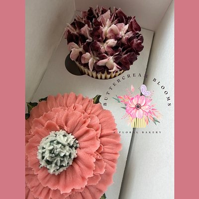 2 Boxed Floral Cupcakes
