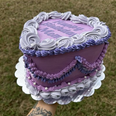 9” 3 Layer Heart Cake 