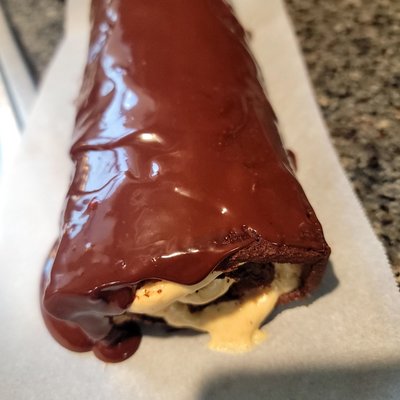 Chocolate Peanut Butter Dessert Roll 