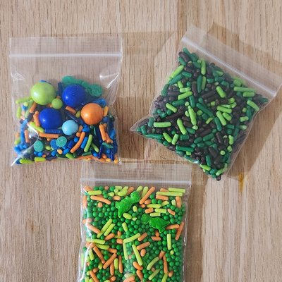 Dinosaur DIY Cupcake Decorating Kit 