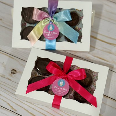 Gift box with 6 mini Pāo de Mel - dulce de leche