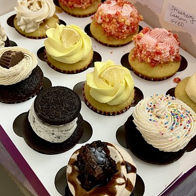 Assorted Cupcakes (one cake flavor per dozen and up to 4 flavors)