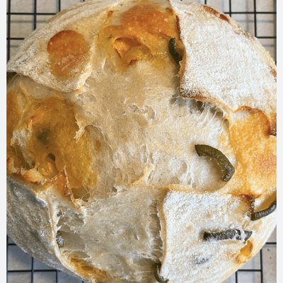 Jalapeño Cheddar Sourdough 