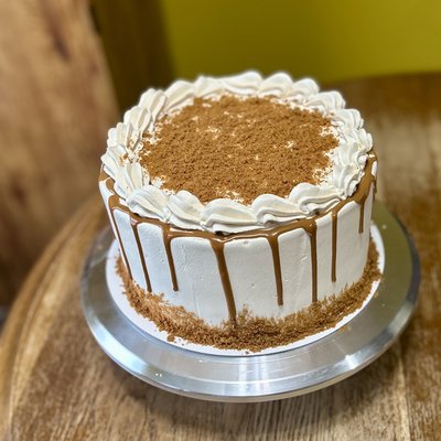 Premium Flavor Cakes (2layers)