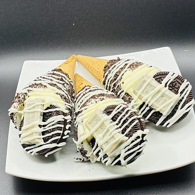 Set Of 3 The Ultimate Cookies & Cream Cheesecake Cone