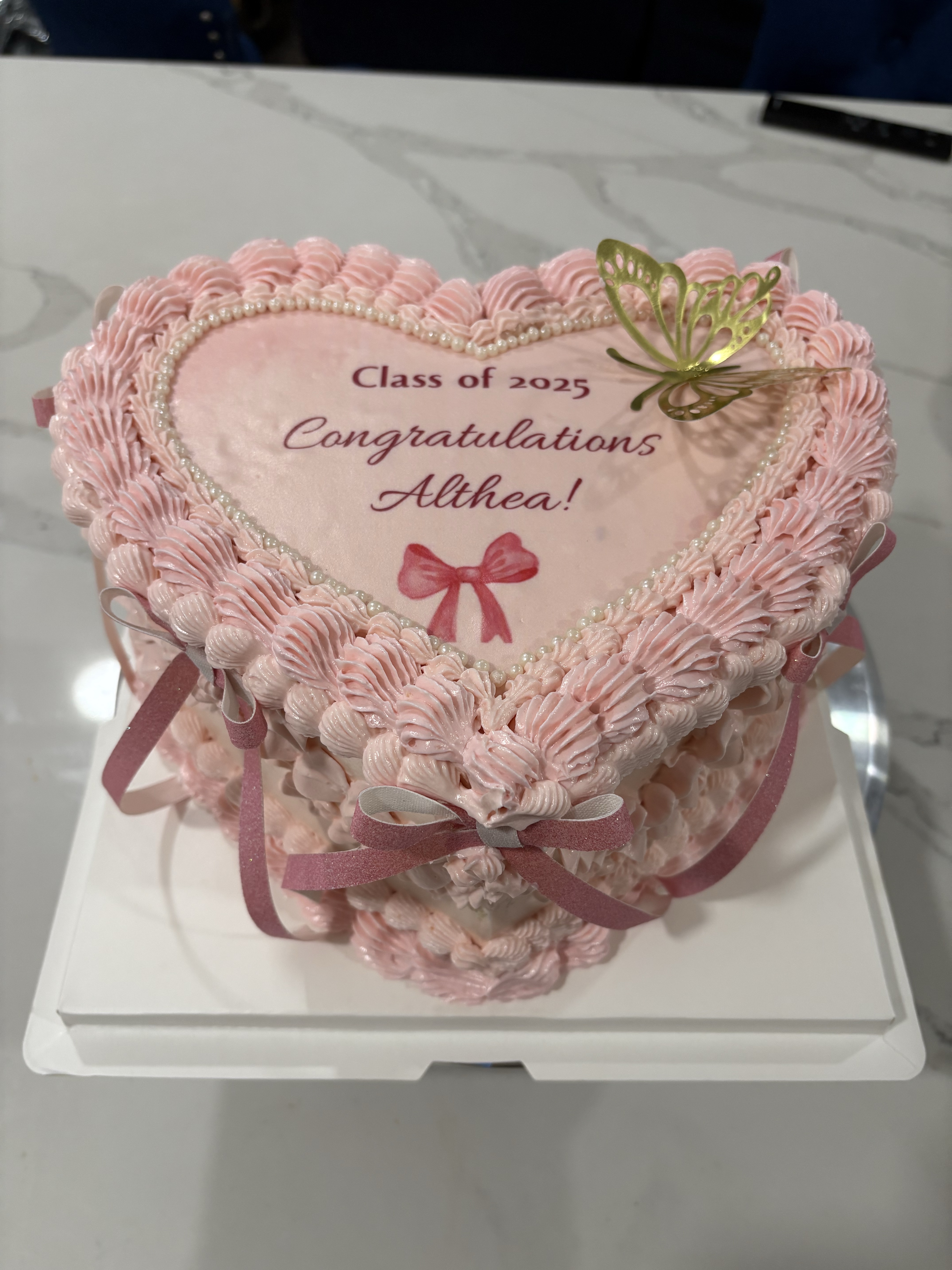 8” Vintage Heart Cake