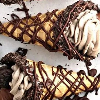 Oreo Cheesecake Waffle Cones
