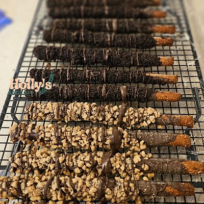 Dipped Pretzels 