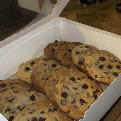 Classic Dozen