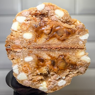 Mini: Alex Rogers’ Biscoff Apple Pie 🥧 