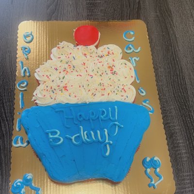 Medium Cupcake Cake