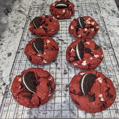 Red Velvet White Chocolate Oreo Cookies 
