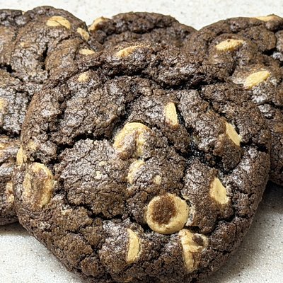 Chocolate Peanut Butter Chip Cookie - 12 Pack