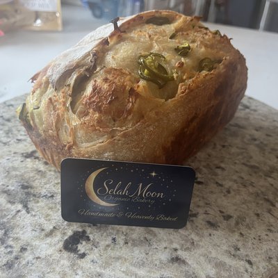 Pan-Specialty Jalapeño & Cheddar Sourdough Loaf 