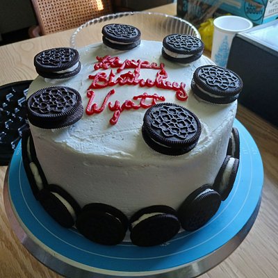 Round cakes 