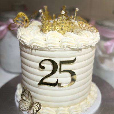 Custom Cakes 